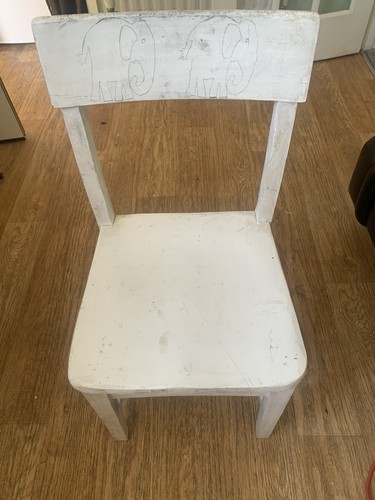 Small wooden child chair - small,